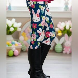Buttery-Soft MomMe And More Navy Bunny & Floral Plus Leggings